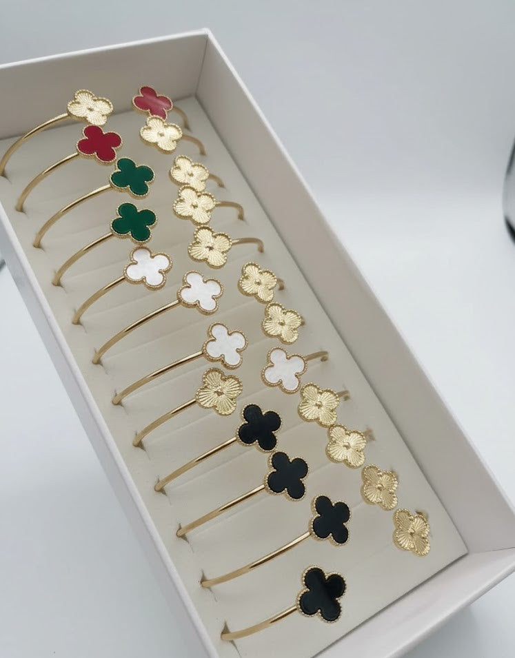 Clover Handcuffs (12 Pcs)